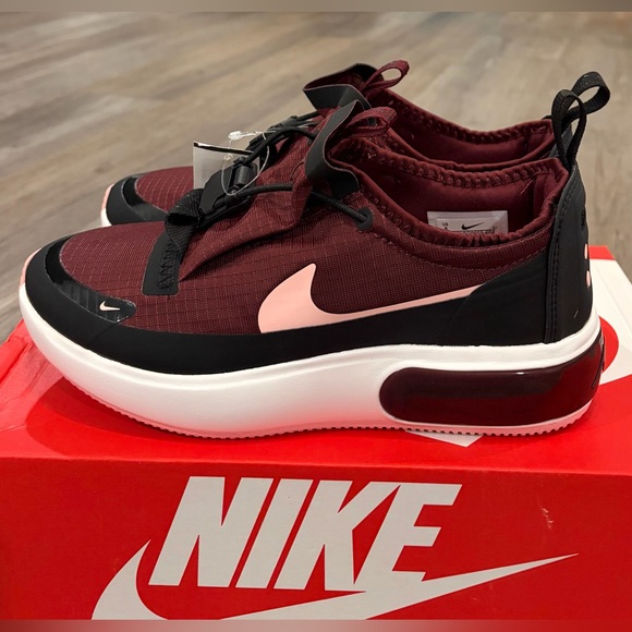 Nike Maroon and Pink Sneakers - Picture 4 of 8